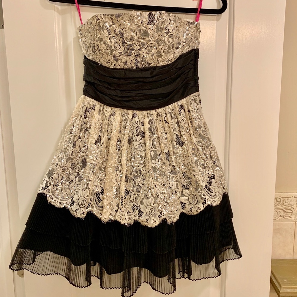Betsy Johnson Black and White Lace Prom Dress